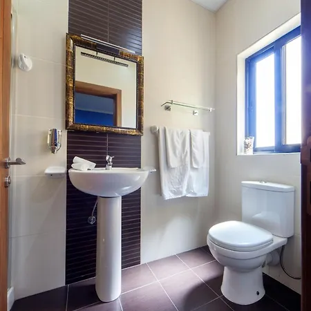 Port View 4* מרסשלוק
