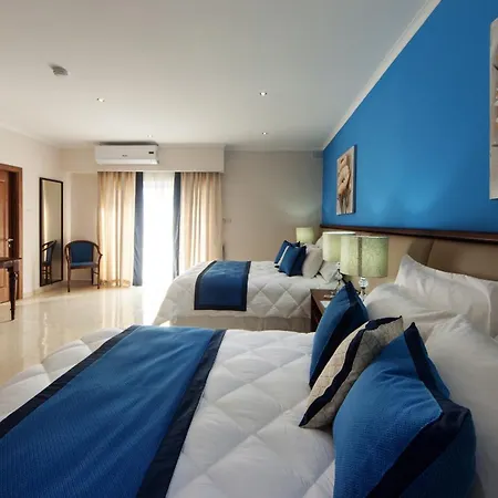 Port View 4* מרסשלוק