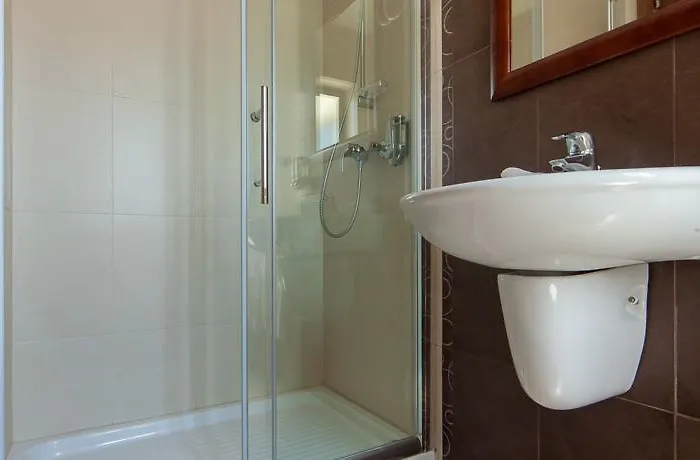 Port View בית הארחה